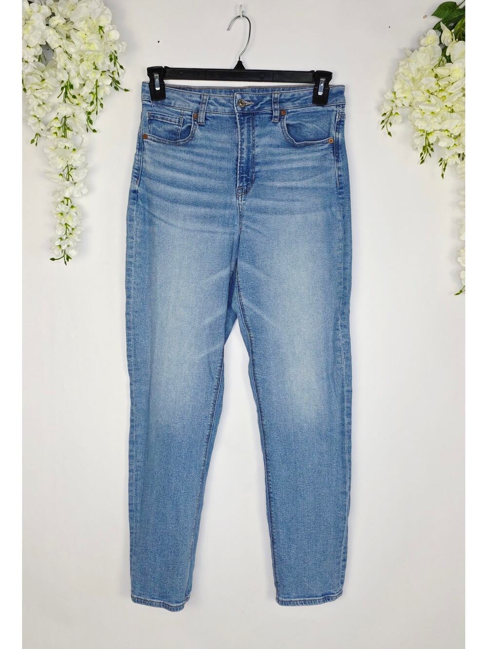 American Eagle Mom Jeans 8 Long Light Wash High Rise Straight Stretch Y2K Casual